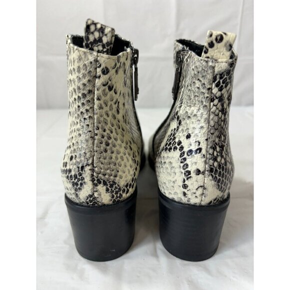 Blondo ELVINA Faux Snakeskin Waterproof Bootie Size 8.5 M - Picture 3 of 13